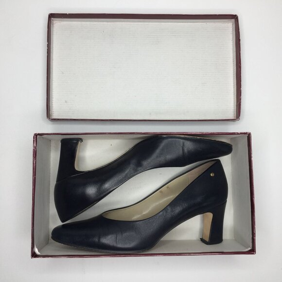 Etienne Aigner Womens Pumps Taylor Lenvy All Leather Upper Navy Blue Size 9M - Picture 2 of 12